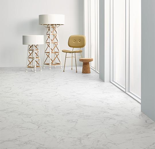 Vinilinės grindys plytelėmis Forbo Allura Material white marble (50x50 cm)